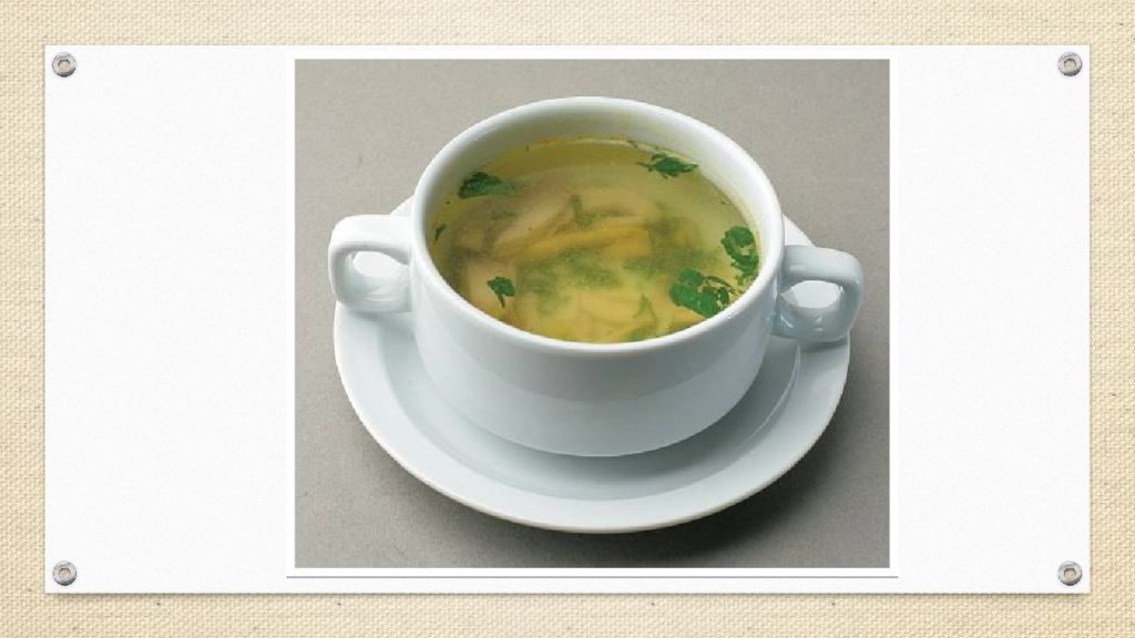 прозрачные супы ассортимент. бульон консоме из курицы. бульон мясной прозрачный. суп с прозрачным бульоном. консоме овощное.