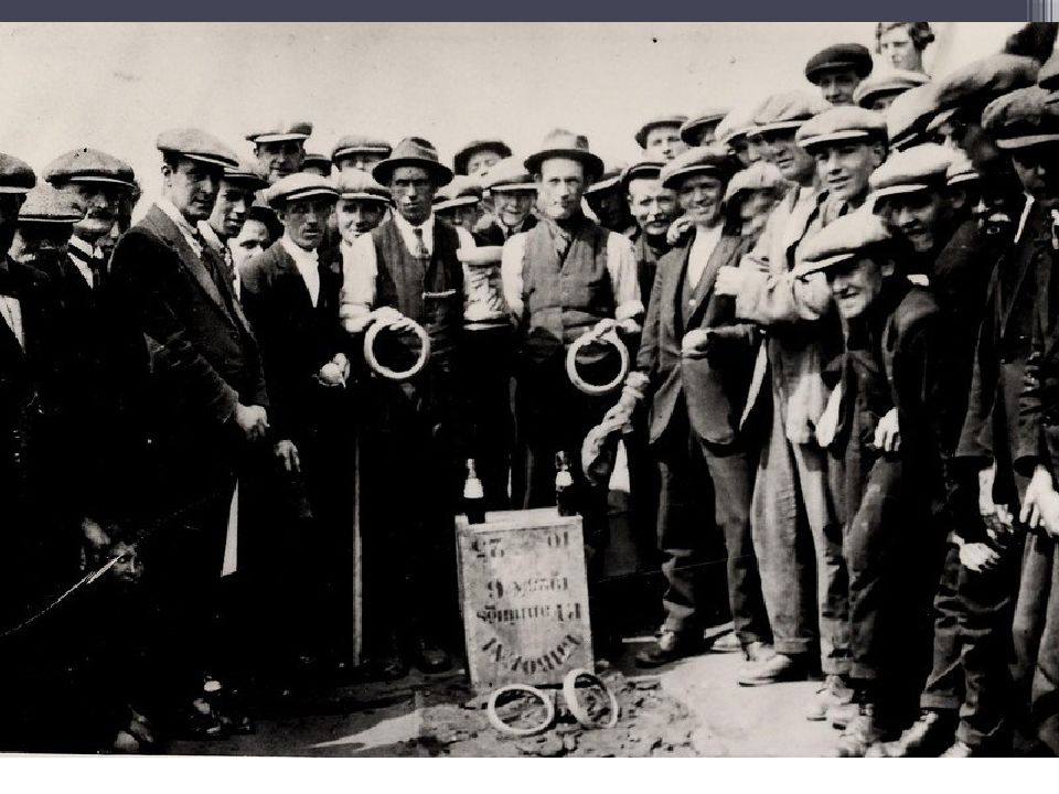 25 апреля 20 года. Всеобщая стачка в Англии 1926. Всеобщая забастовка рабочих в Великобритании 1926. Великобритания 20е годы 20 век. Экономика Великобритании в 20е 30е годы.